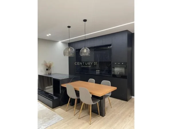 Tirane, jepet me qera apartament 2+1+Aneks+Ballkon Kati 5, 111 m² 2.000 € (Galeria ETC)