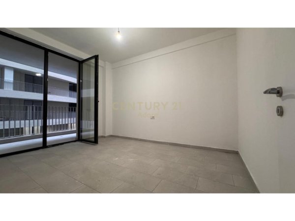 Tirane, shes apartament 3+1+Aneks+Ballkon Kati 4, 152 m² 360.000 € 