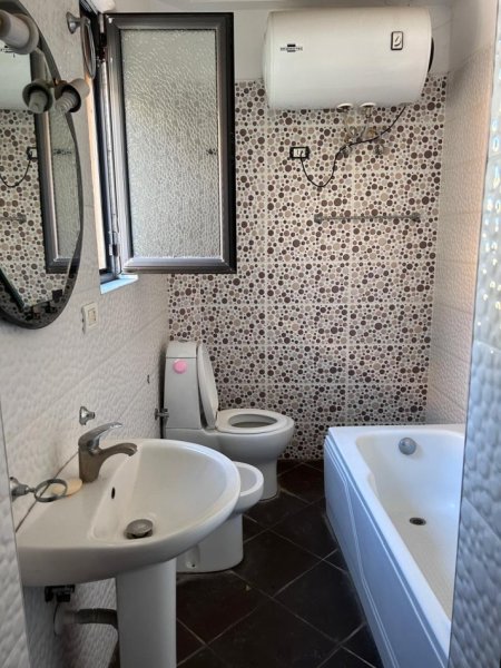 Tirane, jepet me qera Vile 2+1 Kati 2, 90 m² 500 € (Tek Ish-Frigoriferi, Siri Kodra, Tiranë)