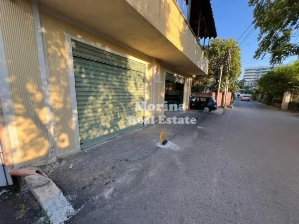Tirane, jepet me qera ambjent biznesi Kati 0, 110 m² 650 € (Don Bosko)