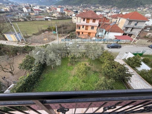 Tirane, shes Vile 3 Katshe Kati 3, 310 m² 350.000 € (Vaqarr)