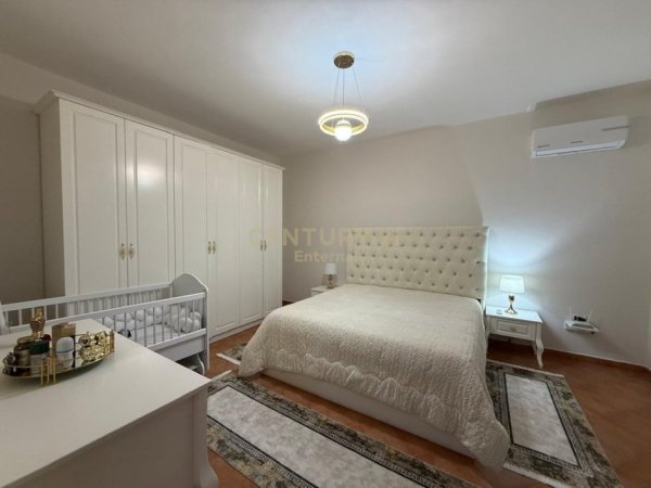 Tirane, shes Vile 3 Katshe Kati 3, 310 m² 350.000 € (Vaqarr)