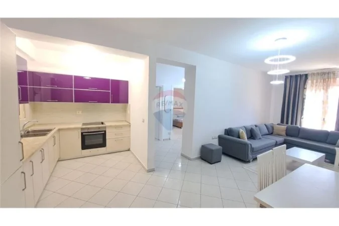 Vlore, jepet me qera apartament 2+1 Kati 5, 102 m² 400 € (Rr. Sulejman Delvina, pranë Gjykatës së Shkallës së Parë)