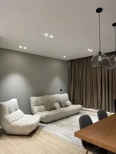 Tirane, jepet me qera apartament 2+1+Aneks+Ballkon , 145 m² 2.000 € (etc , piramida)