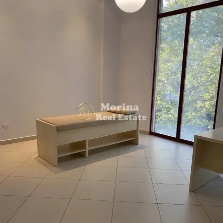 Tirane, jepet me qera ambjent biznesi Kati 0, 40 m² 480 € (Rruga e Dibres)