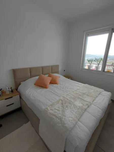 Tirane, jepet me qera apartament 2+1 Kati 2, 60 m² 600 € (univers city)