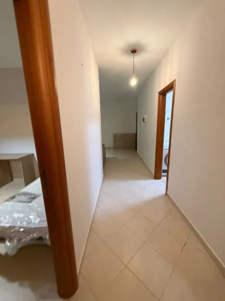 Tirane, jepet me qera apartament 2+1 Kati 2, 120 m² 900 € (KOPSHTI ZOOLOGJIK)
