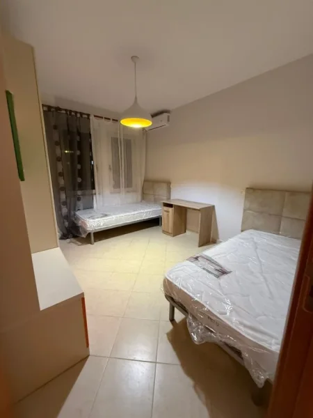 Tirane, jepet me qera apartament 2+1 Kati 2, 120 m² 900 € (KOPSHTI ZOOLOGJIK)