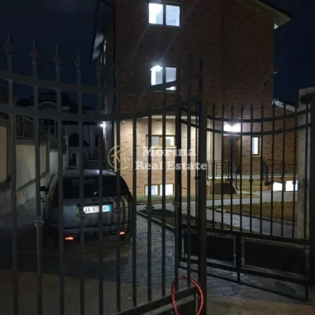 Tirane, jepet me qera Vile 3 Katshe , 560 m² 4.500 € (TEG)