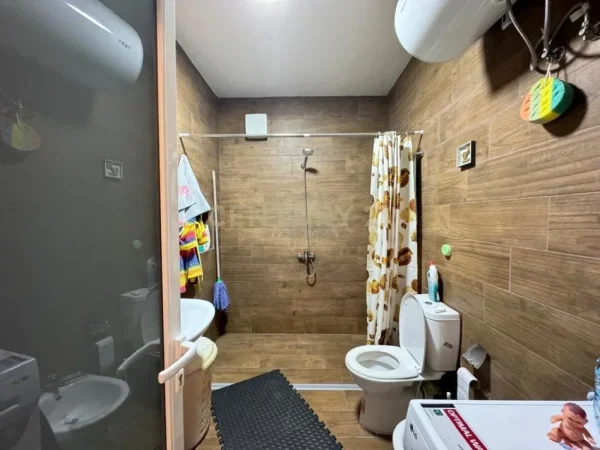 Tirane, shes apartament 2+1+Aneks+Ballkon Kati 4, 106 m² 200.000 € 