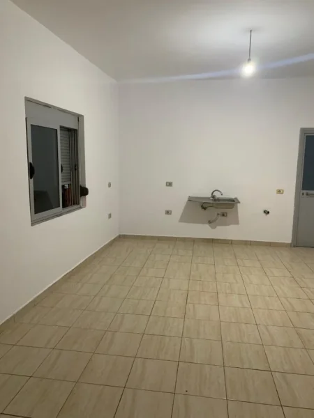 Tirane, jepet me qera ambjent biznesi Kati 0, 30 m² 280 € (institut)