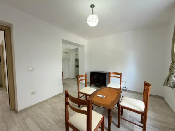 Tirane, shes apartament 2+1+Aneks+Ballkon Kati 1, 76 m² 170.000 € (Bukevardi Zogu i Pare)