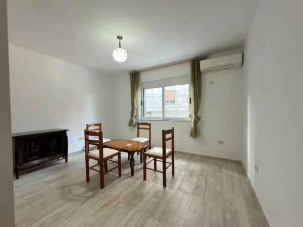 Tirane, shes apartament 2+1+Aneks+Ballkon Kati 1, 76 m² 170.000 € (Bukevardi Zogu i Pare)