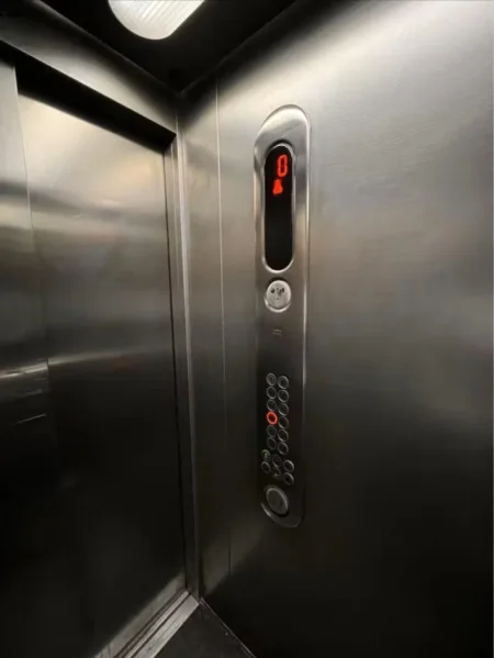 Tirane, shitet apartament 1+1 Kati 3, 81 m² 360.000 € (rr. Mustafa Matohiti)