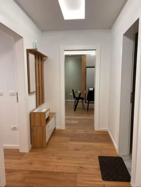Tirane, shitet apartament 1+1 Kati 3, 81 m² 360.000 € (rr. Mustafa Matohiti)