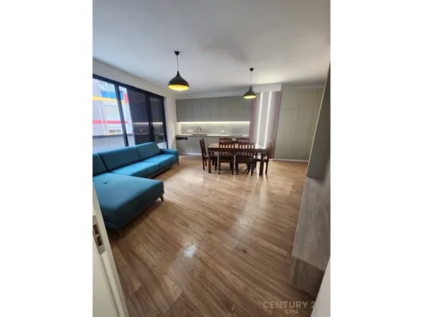 Tirane, jepet me qera apartament 2+1+Aneks+Ballkon Kati 4, 113 m² 1.200 € 