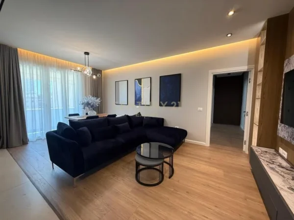 Tirane, jepet me qera apartament 2+1+Aneks+Ballkon Kati 4, 101 m² 1.500 € (Galeria)