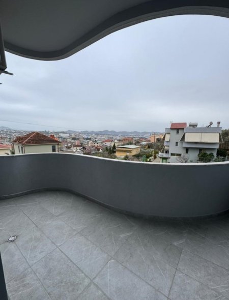 Tirane, jepet me qera apartament 2+1+Ballkon Kati 2, 90 m² 450 € (Kodra e Priftit)