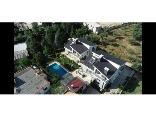 Tirane, jepet me qera , 10.000 € (Tufine, Rruga e Arbrit)