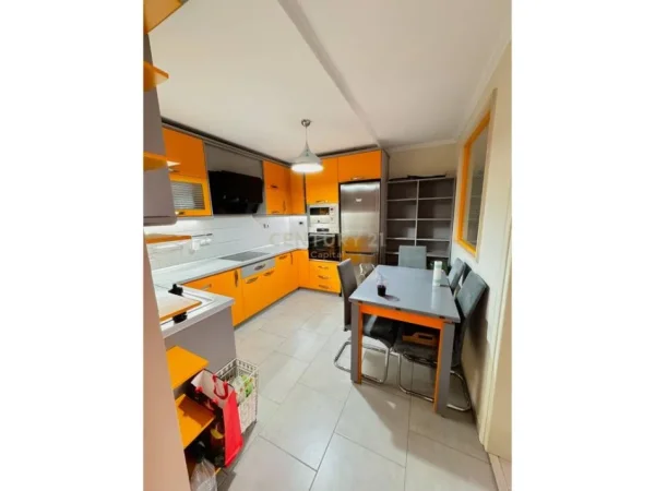 Tirane, jepet me qera apartament 2+1+Aneks+Ballkon Kati 2, 76 m² 900 € (Blv. Zogu i Pare)