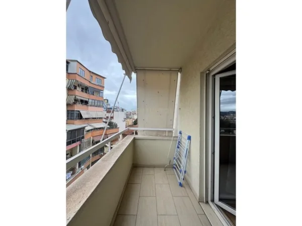 Tirane, jepet me qera apartament 2+1+Aneks+Ballkon Kati 6, 114 m² 900 € (Atsh)