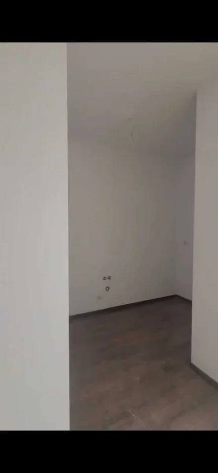 Tirane, shitet apartament 3+1 Kati 2, 128 m² 172.800 € (Rruga 29 nentori)