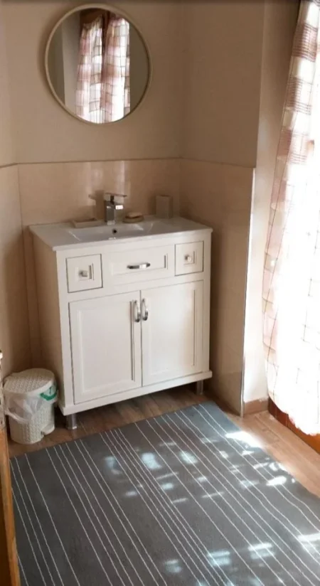 Tirane, shitet Vile 3 Katshe Kati 3, 388 m² 850.000 € (don bosko)