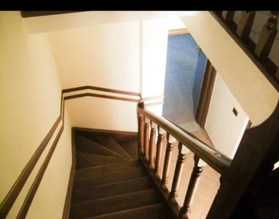 Tirane, shitet Vile 3 Katshe Kati 3, 388 m² 850.000 € (don bosko)