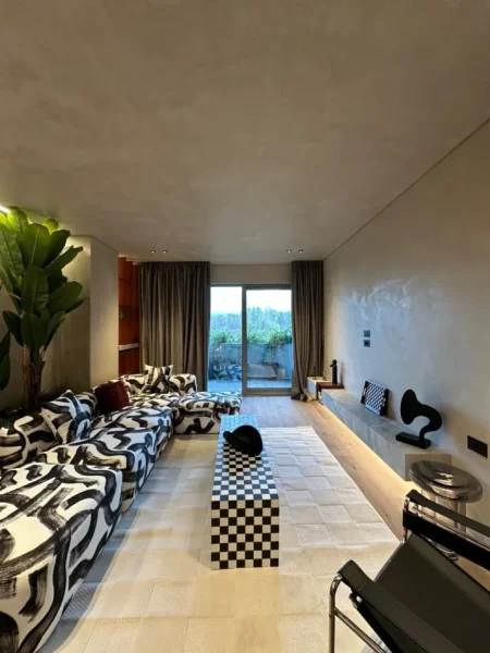 Tirane, jepet me qera apartament 1+1+Ballkon Kati 6, 150 m² 2.000 € (Rruga e Elbasanit)