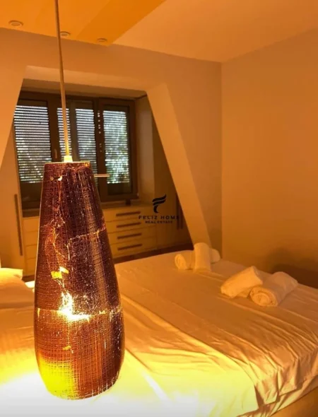 Tirane, jepet me qera apartament 2+1 Kati 1, 100 m² 1.000 € (QENDER)