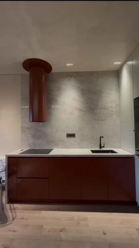 Tirane, jepet me qera apartament 1+1+Aneks+Ballkon Kati 6, 150 m² 2.000 € 