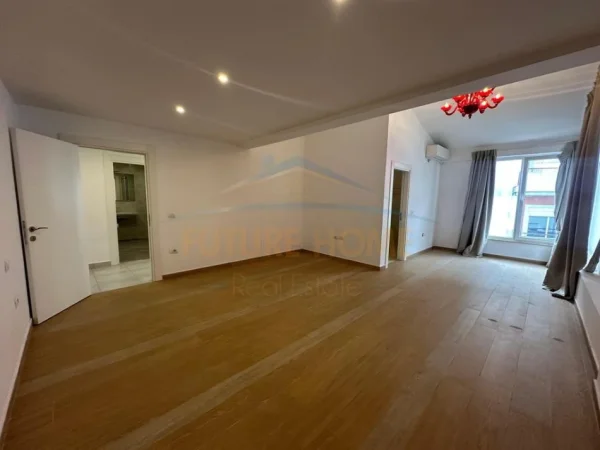 Tirane, shitet apartament+verande | Penthouse Dublex Kati 6, 562 m² (Liqeni thate)