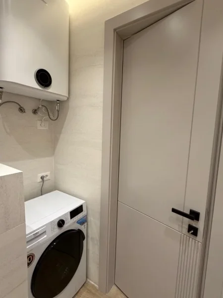 Tirane, jap me qera apartament 1+1+Ballkon Kati 3, 70 m² 800 € (Zogu i Zi)