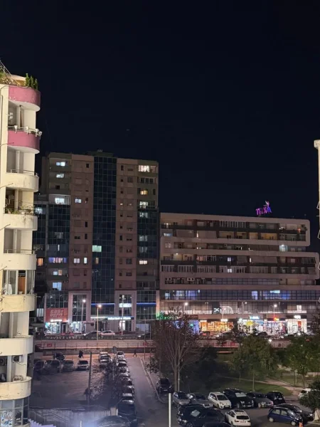 Tirane, jap me qera apartament 1+1+Ballkon Kati 3, 70 m² 800 € (Zogu i Zi)