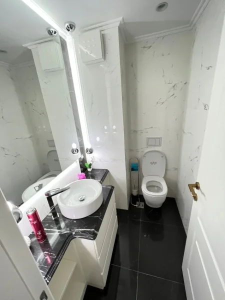 Tirane, shitet apartament 2+1 Kati 3, 108 m² 300.000 € 