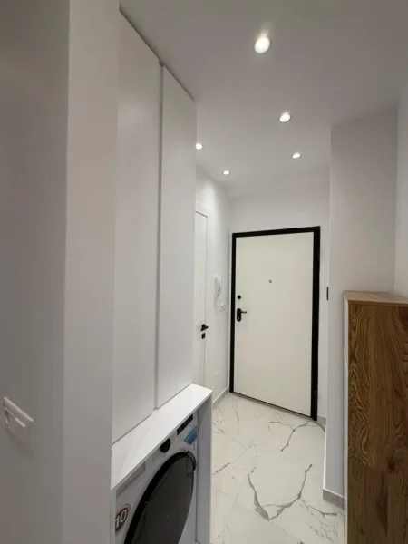 Tirane, jap me qera apartament 1+1+Ballkon Kati 6, 70 m² 760 € (Zogu i Zi)