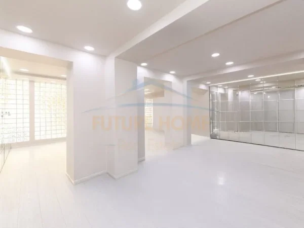 Tirane, jepet me qera ambjent biznesi Kati 1, 120 m² 2.000 € (SHALLVARET)