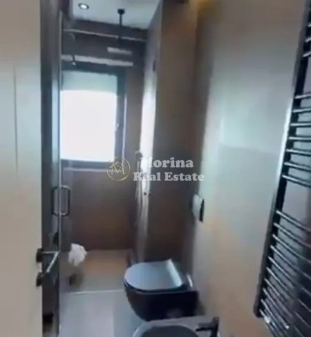 Tirane, jepet me qera apartament 2+1 Kati 8, 120 m² 1.500 € (RRuga e Durresit)