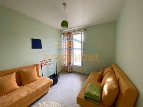 Tirane, jap me qera apartament 3+1 Kati 3, 110 m² 700 Euro (Kodra e Djellit 1)