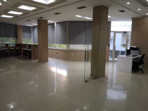 Tirane, shes ambjent biznesi Kati 2, 440 m² 1.000 Euro/m2 (Don Bosko)