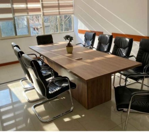 Tirane, jap me qera ambjent biznesi Kati 1, 518 m²
