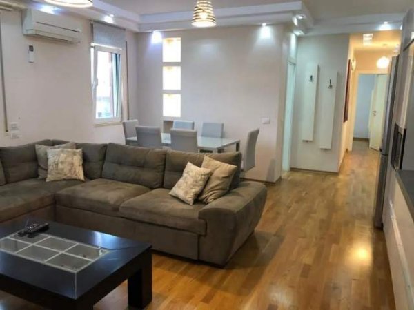 Tirane, jap me qera apartament 2+1+BLK Kati 2, 105 m² 650 Euro (Lliqeni That)