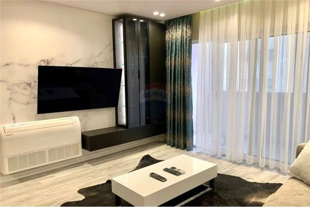 Tirane, jepet me qera apartament 750 Euro