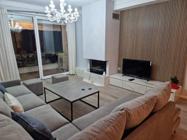 Tirane, shitet apartament 3+1 Kati 3, 149 m² 1.600 Euro/m2 (Kodra e Diellit)