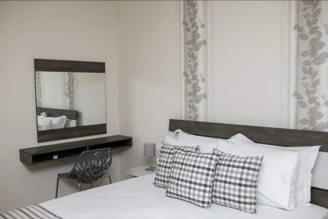 Greqi Shitet Hotel 600m2 me 13 dhoma Gerakini Halkidiki.