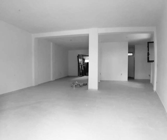 Tirane, jap me qera ambjent biznesi Kati 0, 105 m² 700 Euro (Dibres)