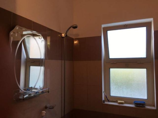 Tirane, shes shtepi 3+1+A+BLK Kati 1, 130 m² 99.000 Euro (Rruga Berisha Kamez Tirane)