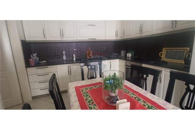 Tirane, jap me qera apartament 1+1+BLK Kati 6, 100 m² 350 Euro