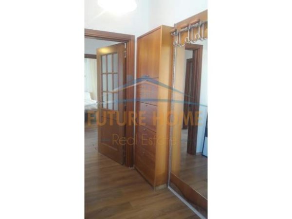 Tirane, jap me qera apartament 2+1+BLK Kati 7, 117 m² 750 Euro (Bllok)