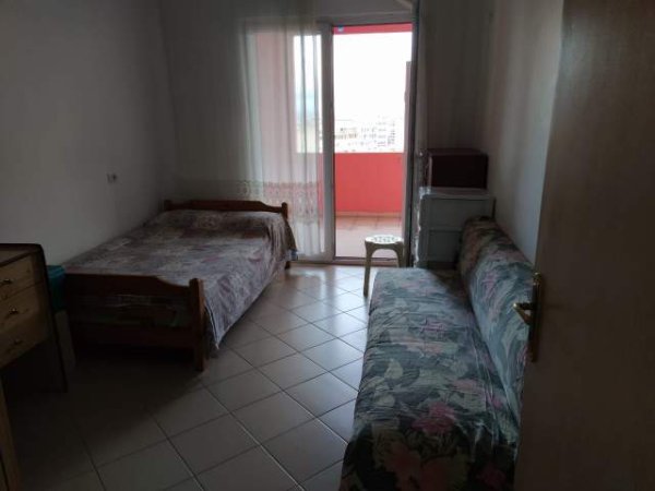 Tirane, jepet me qera 2+1+BLK Kati 8, 105 m² 40.000 Leke